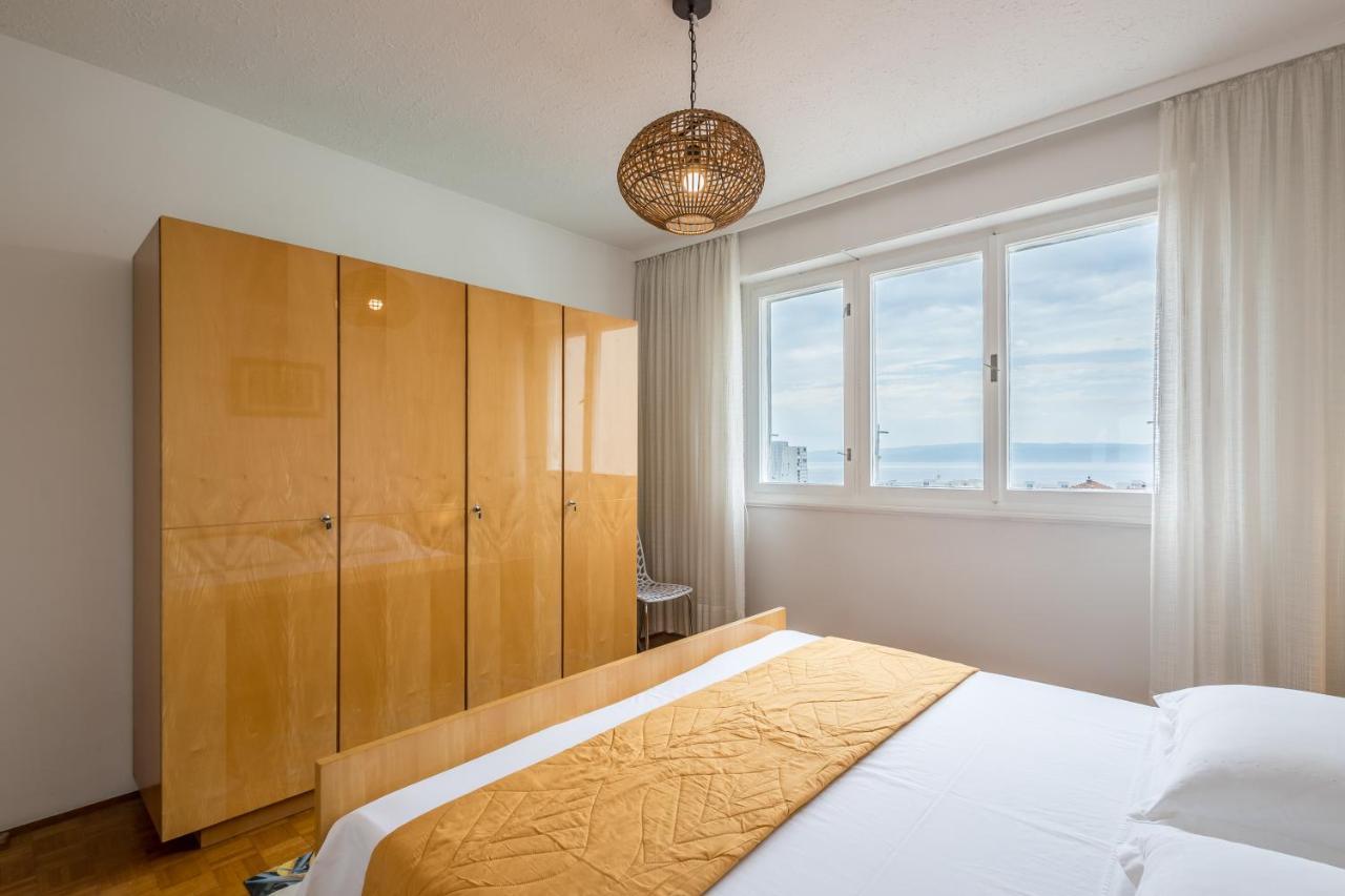 Apartment Issa & Sea View Split