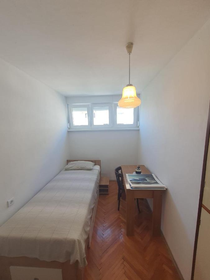 Experience Apt Apartment Split
