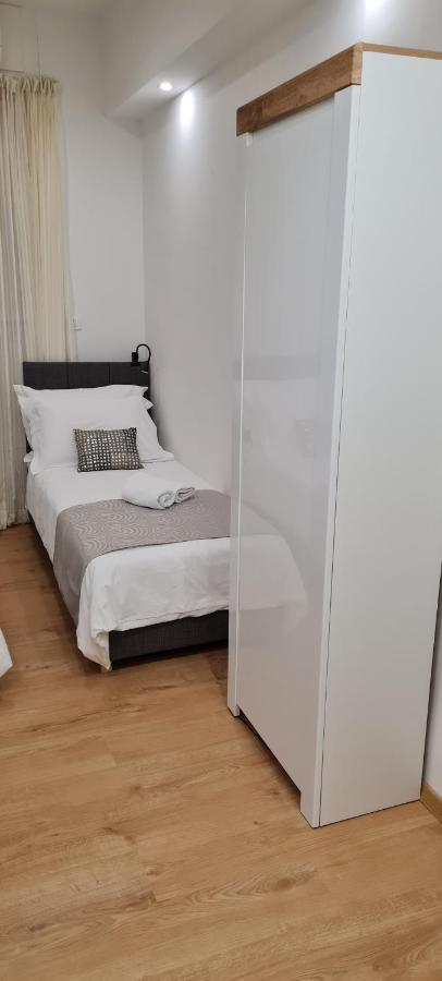 Riva Apartments Guest house Split