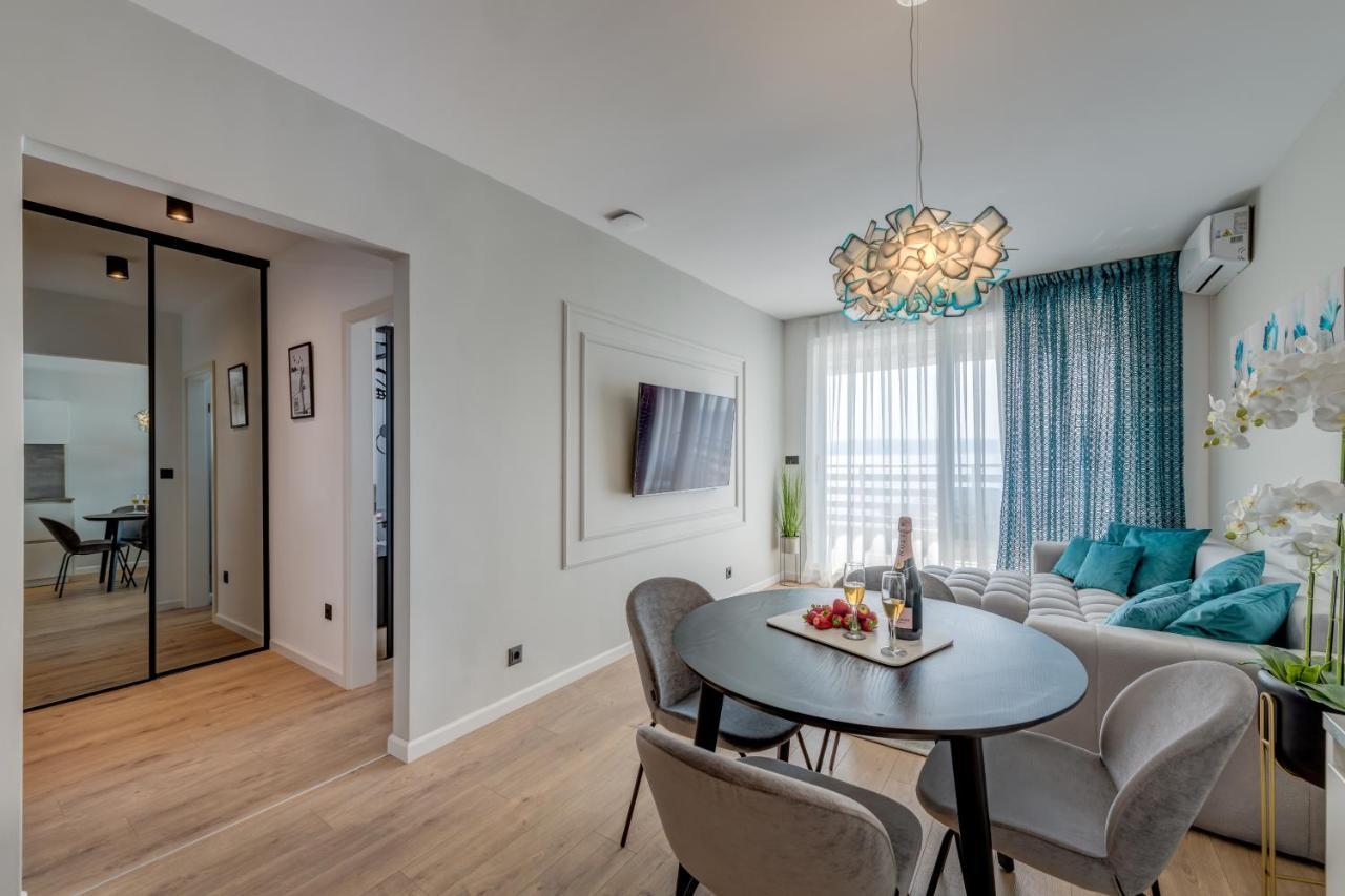 Apartment Beachfront Znjan Split