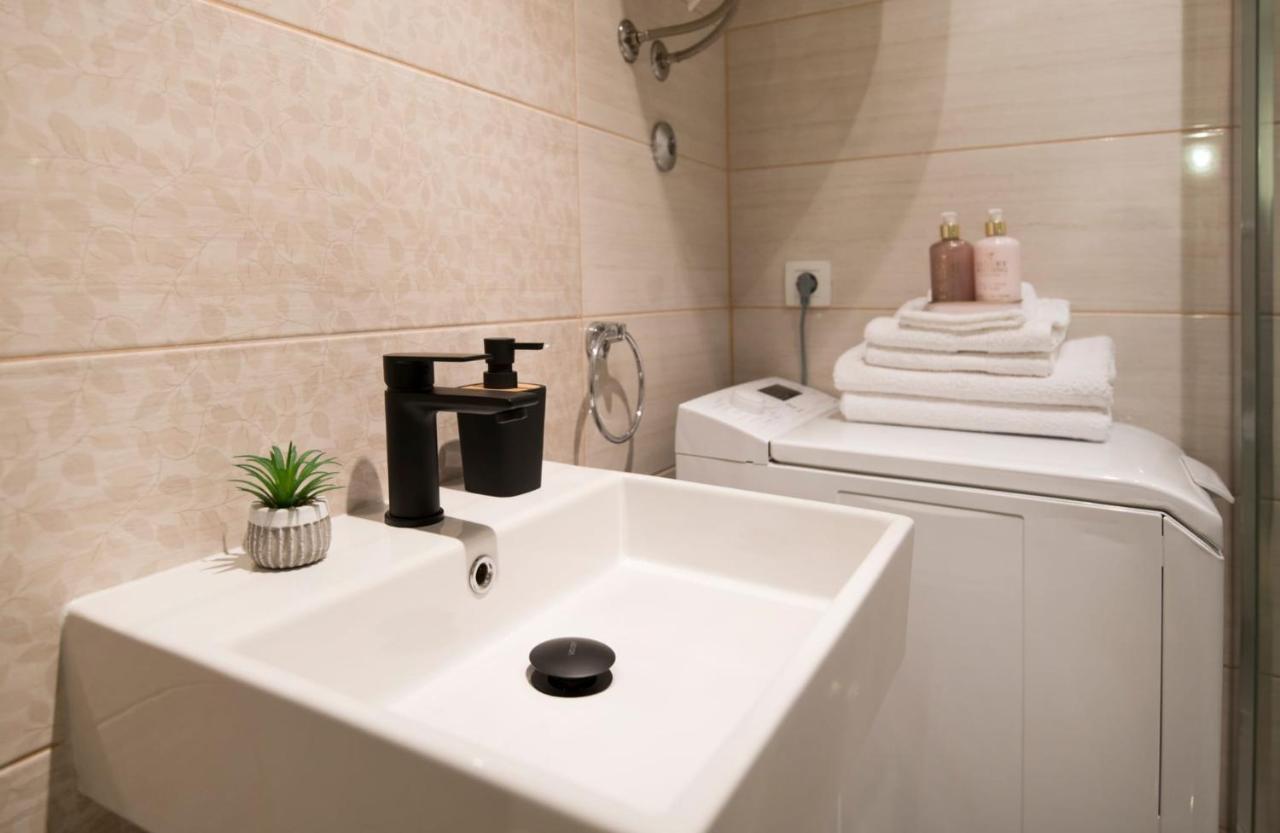 Charming Zora Apartment