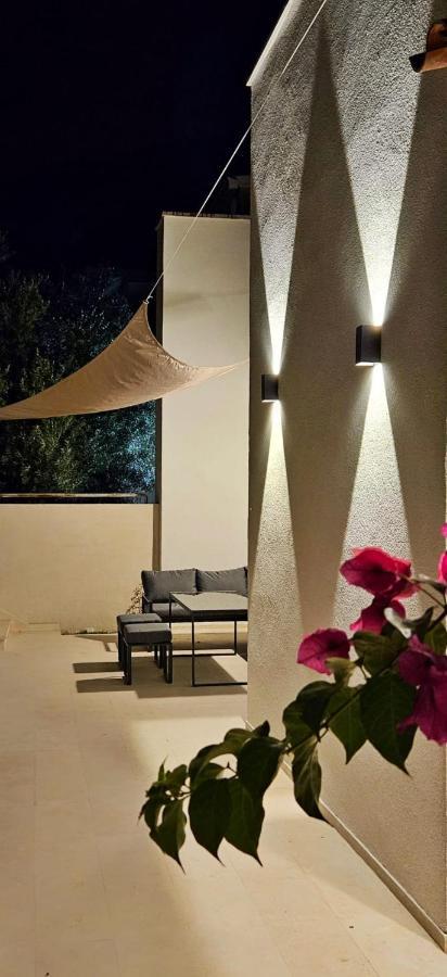 Royal Lux Apartment *