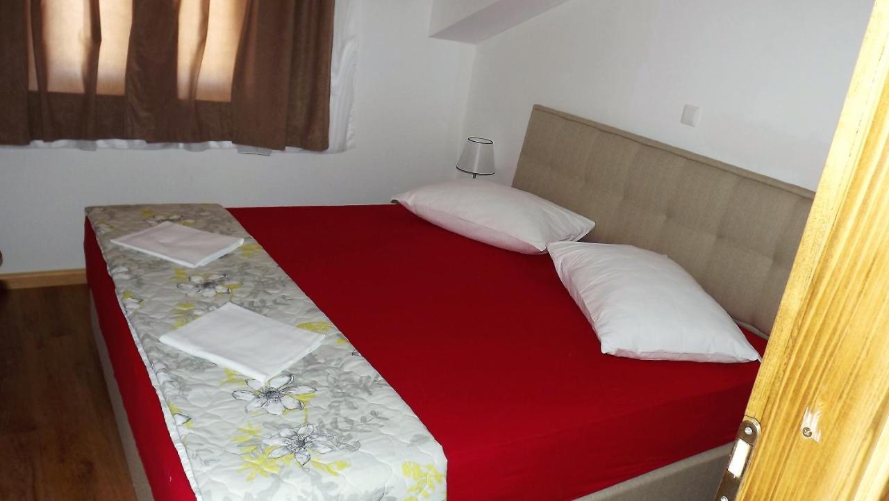 Apartment Ante *