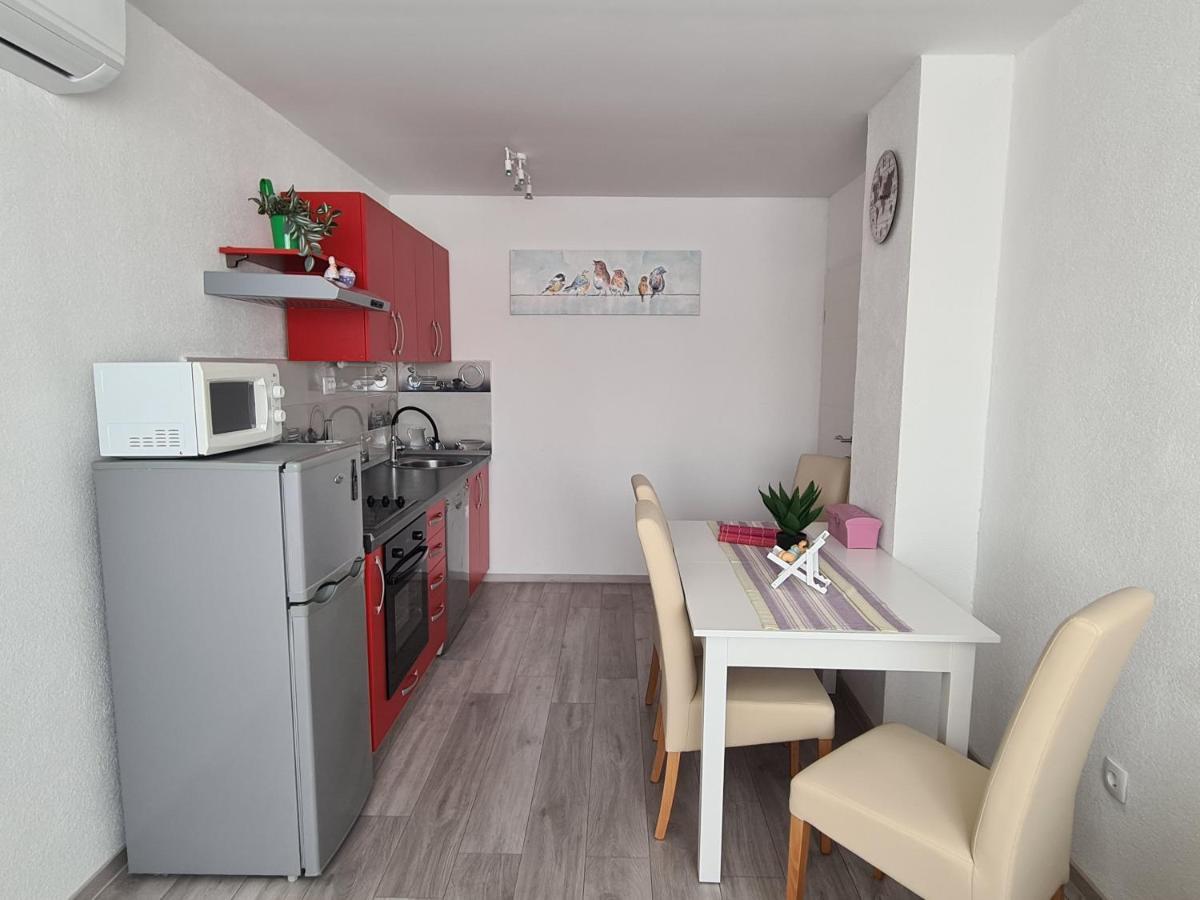 Apartment Miro *