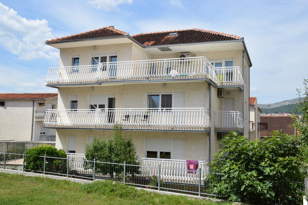 Annika Apartment