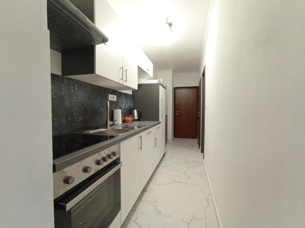 Blue Pine Apartment