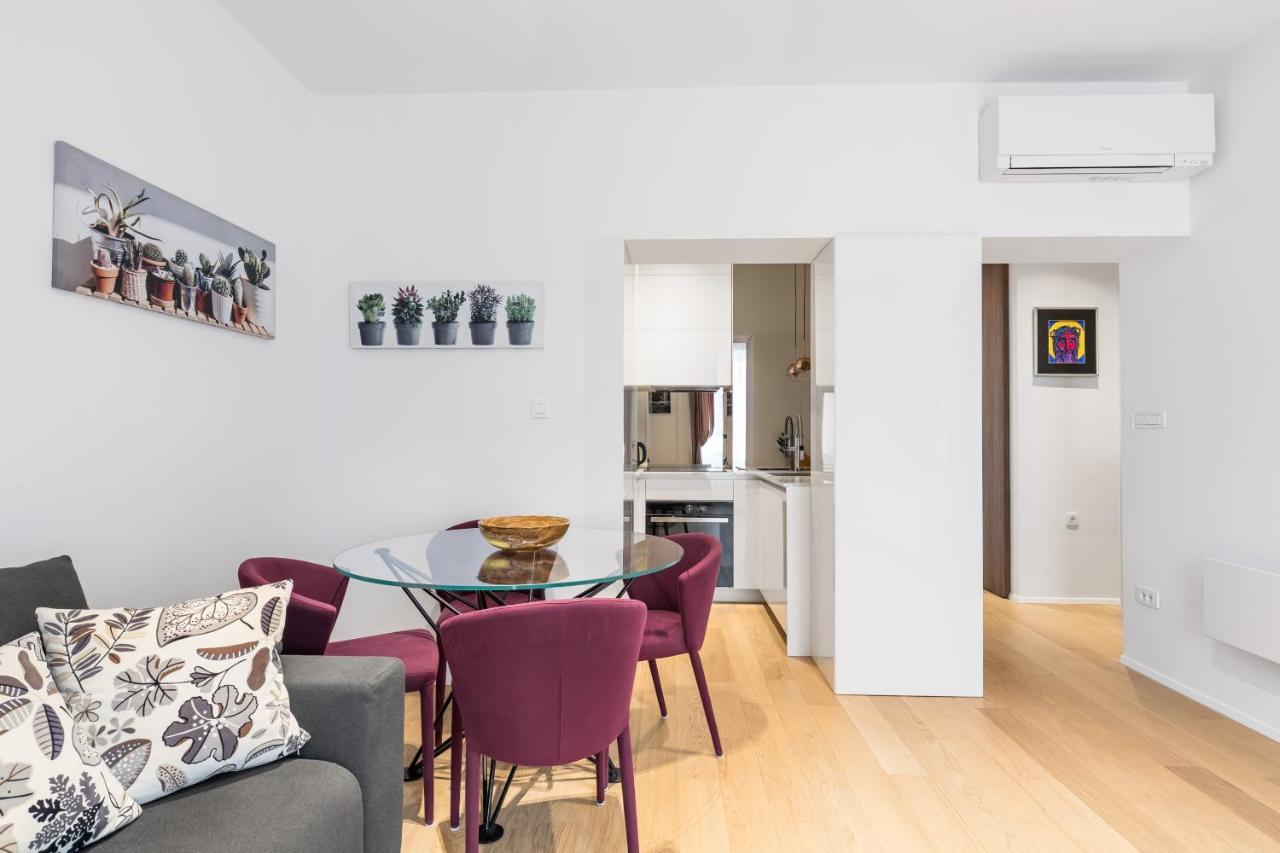 Eva Luxury Two Bedrooms & Bacvice Apartment Split