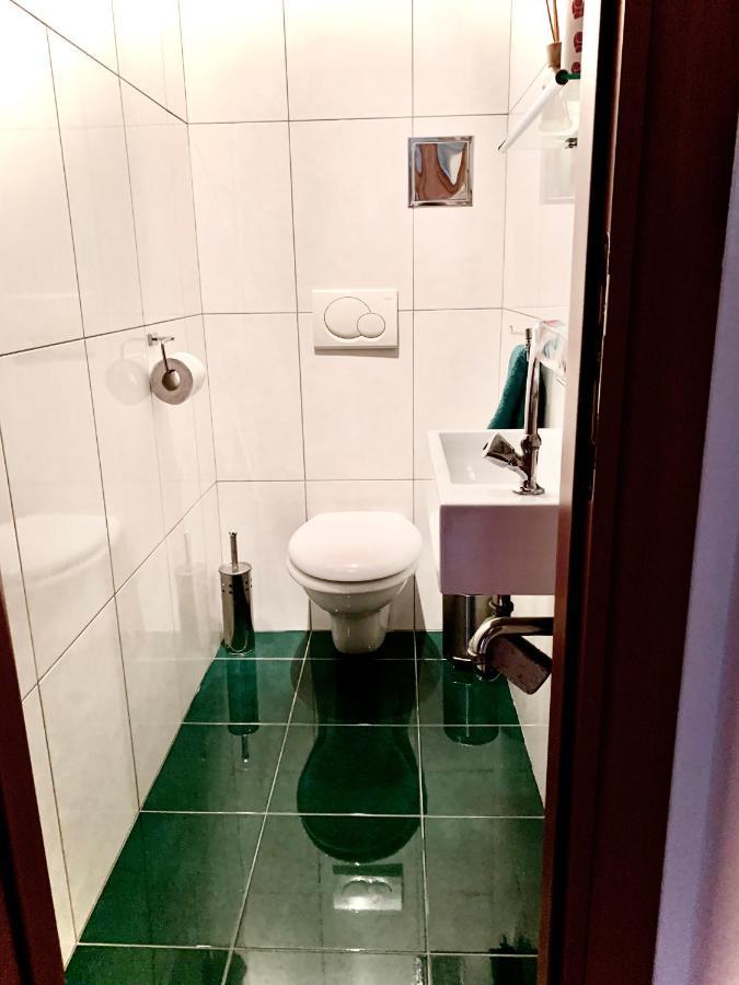 Capital Apartment *
