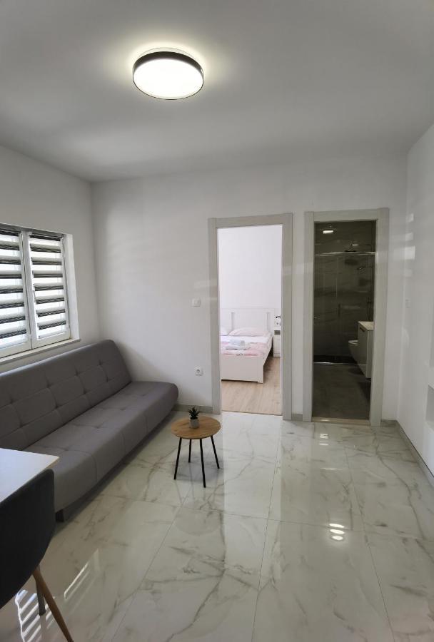 Nina Apartment *