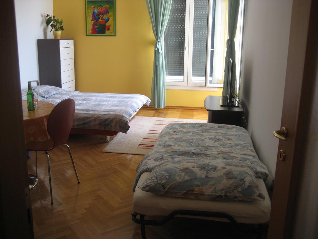 Studio Seaside Apartment Amphora * Split