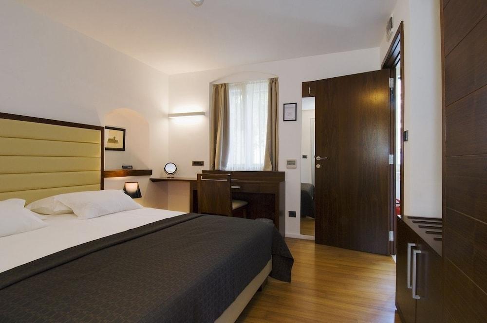 Vestibul Palace & - Small Luxury Of The World Split
