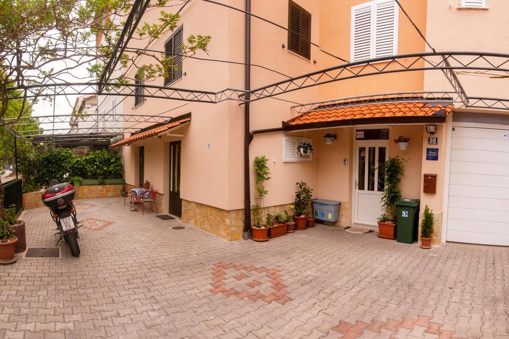 Nina Apartman