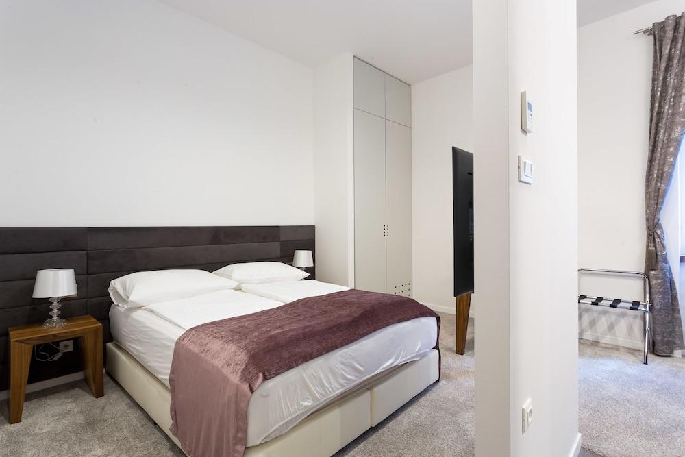 Starlight Luxury Guest house 4*