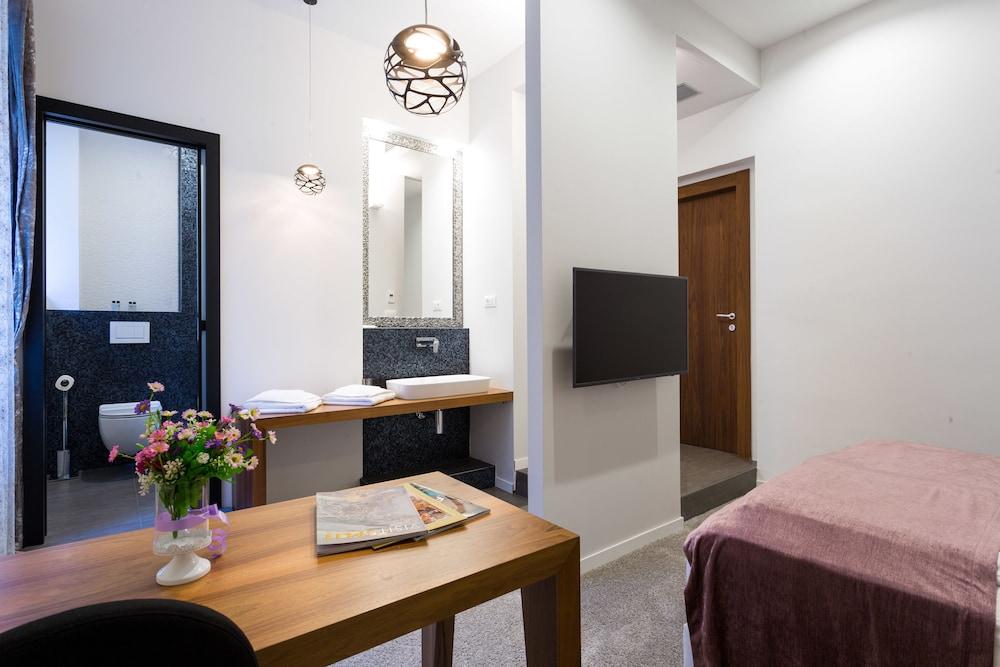 Starlight Luxury 4*