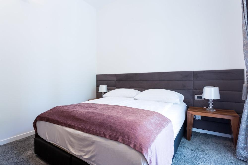 Guest house Starlight Luxury 4*