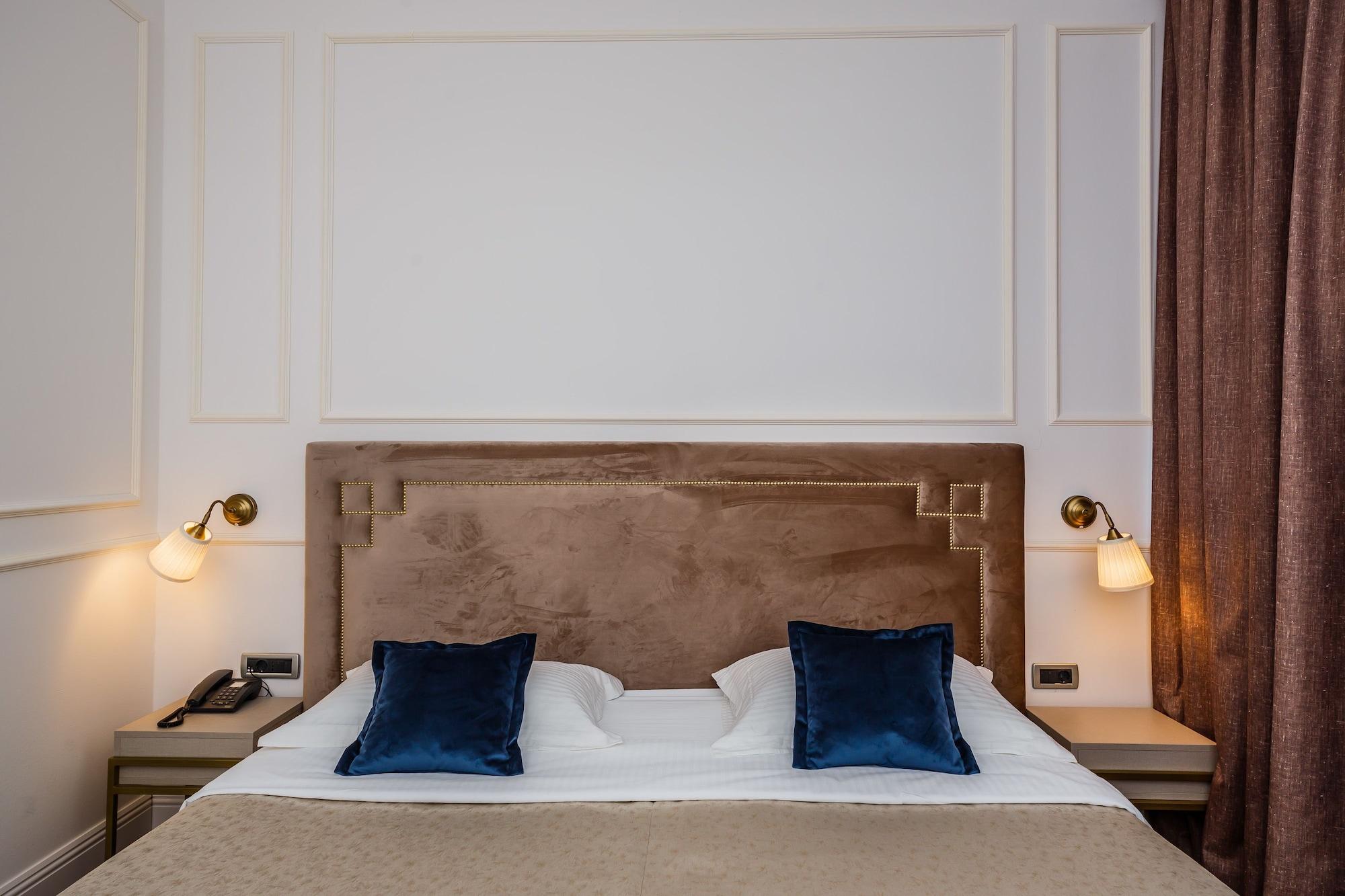 Hotel Art 4*