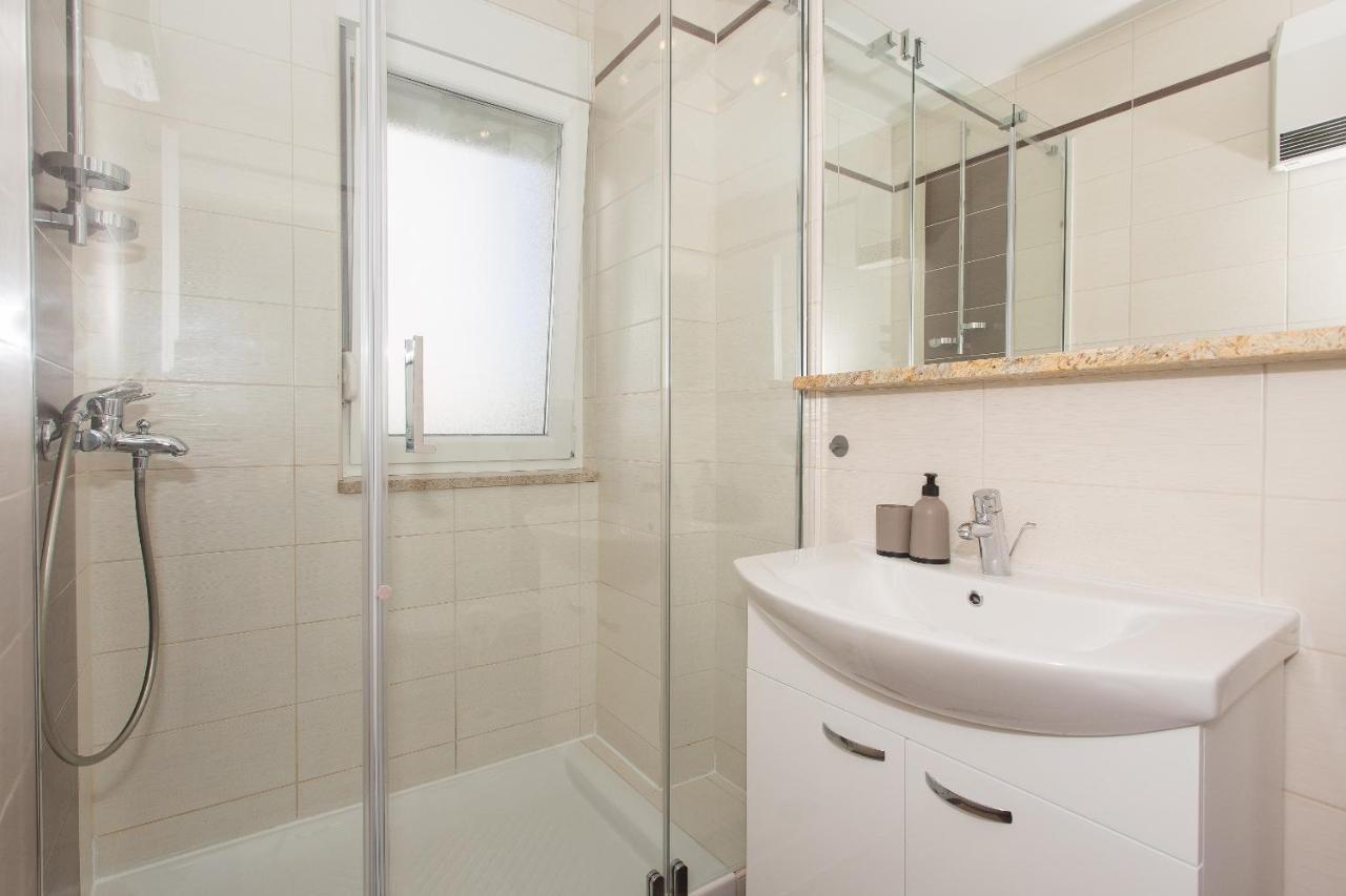 And Sea Premium - Private Parking In Centre Apartment