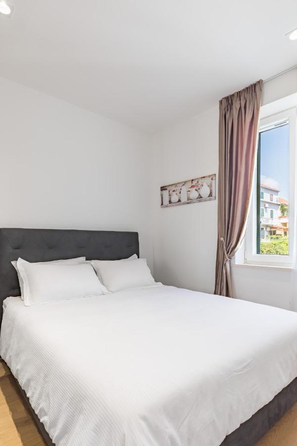 Eva Luxury Two Bedrooms & Bacvice * Split