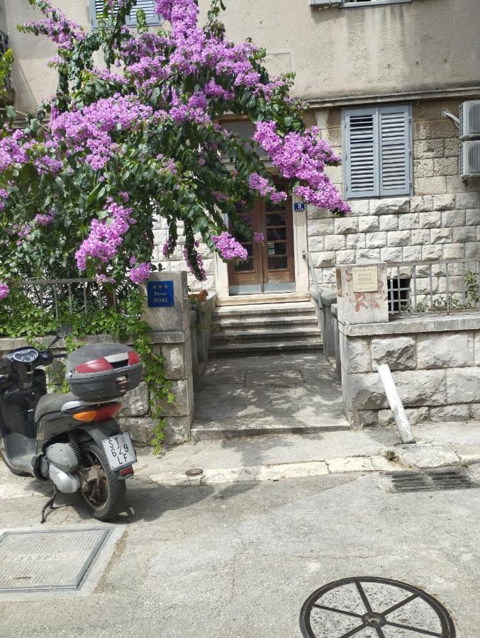 Bugenvilija * Split