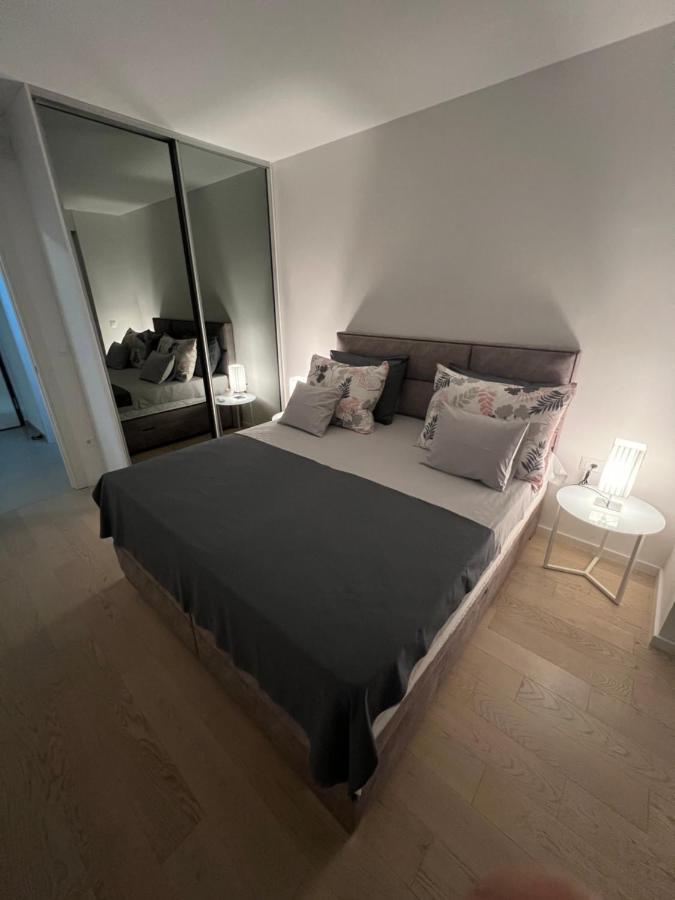 Apartman Addenda With Free Garage Parking Apartment