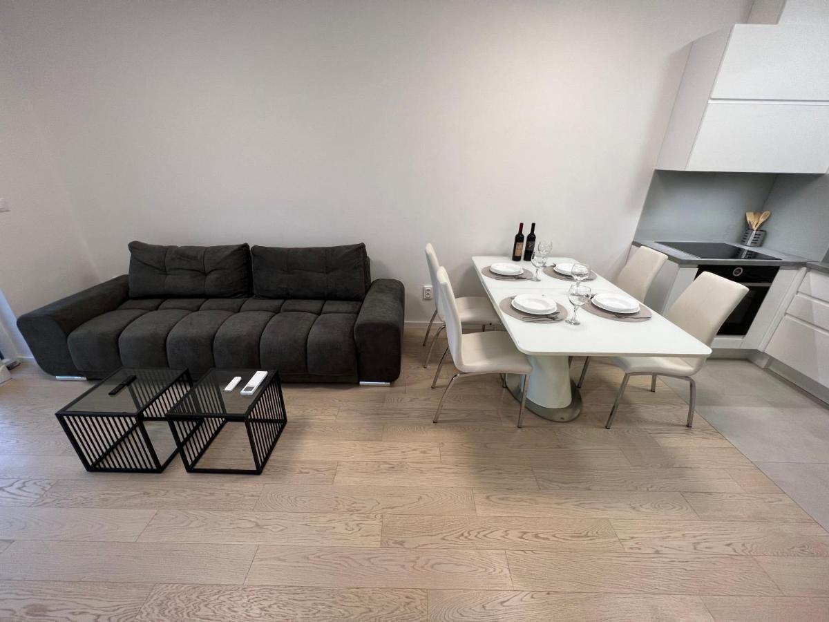 Apartment Apartman Addenda With Free Garage Parking *