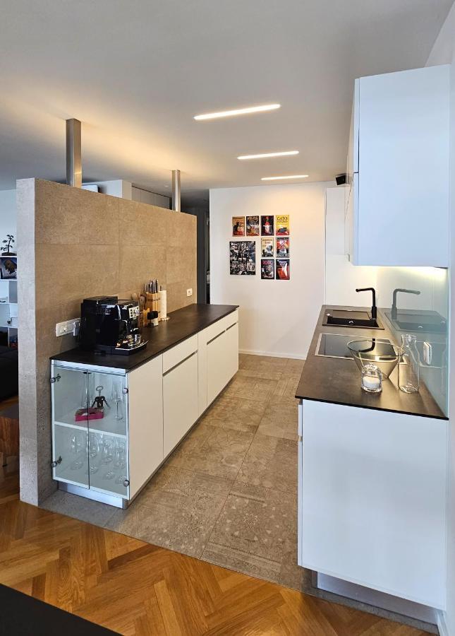 Apartman Bob Luxury Design & Sea View Split