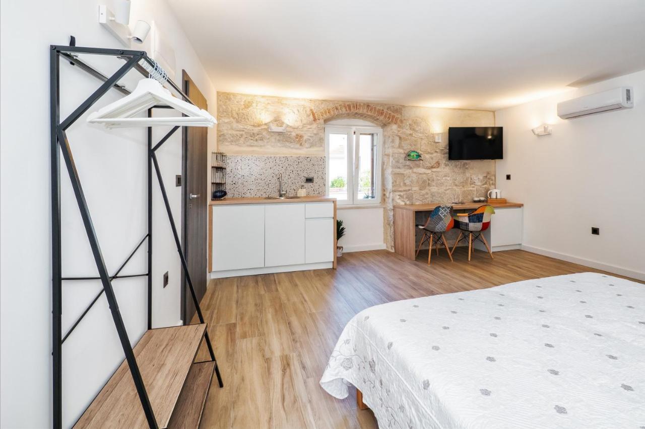 Sweet Luri Apartment *