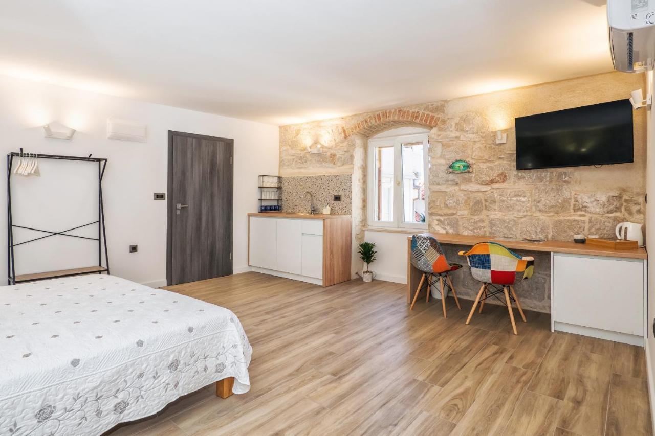Apartment Sweet Luri *