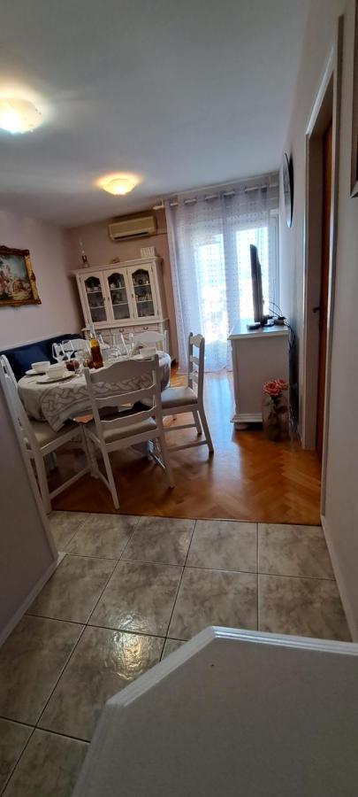 Apartment Romantic