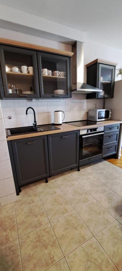 Apartment Romantic Split
