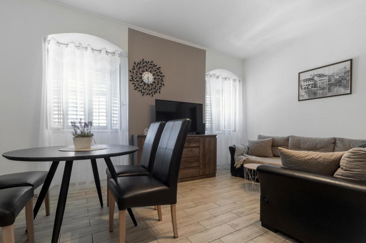 Feratjer Apartment *