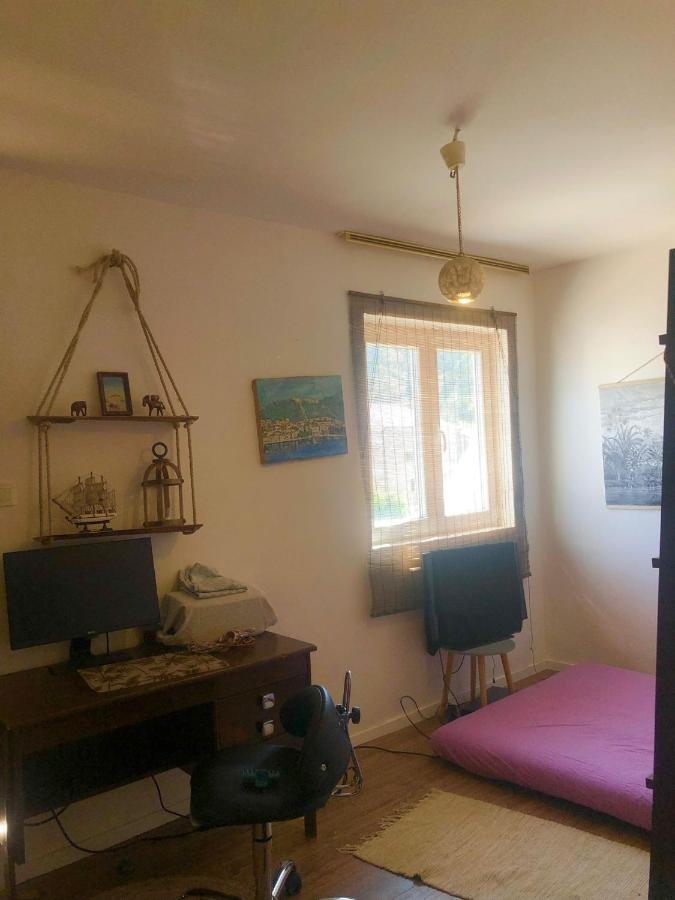 Double With Shared Bathroom Apartman