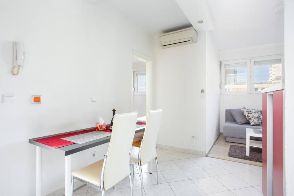 Apartment Dorna Near Center And Bacvice *
