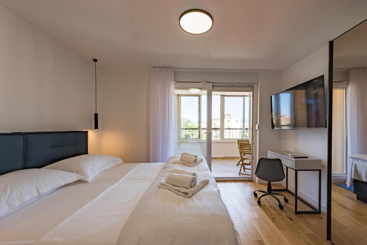 Penthouse With View In Center * Split