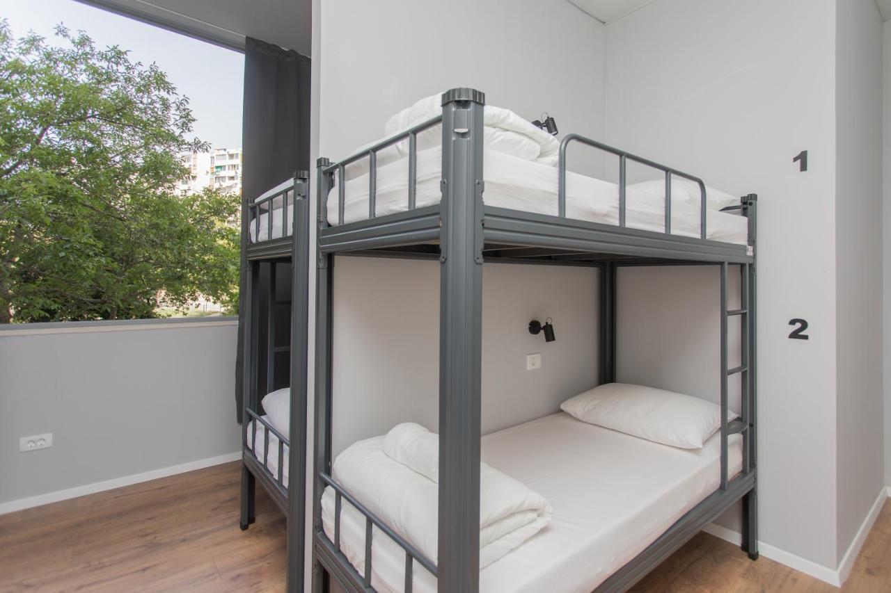 Cool , Hostel *
