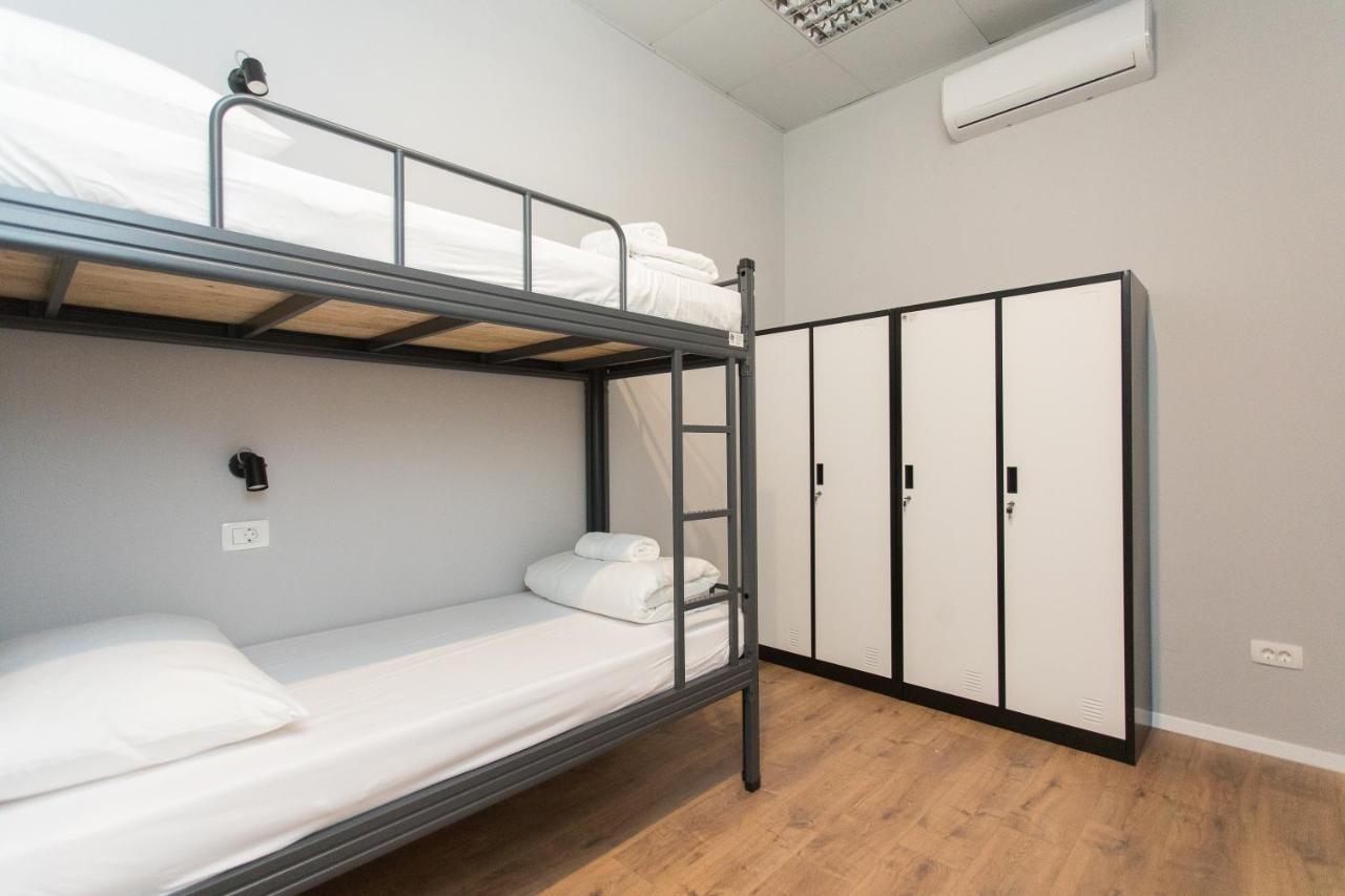 Hostel Cool , *