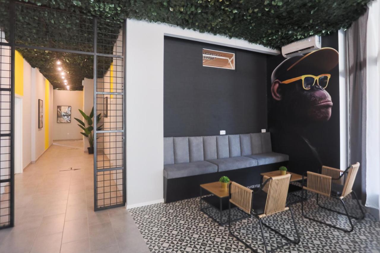 Hostel Cool , *