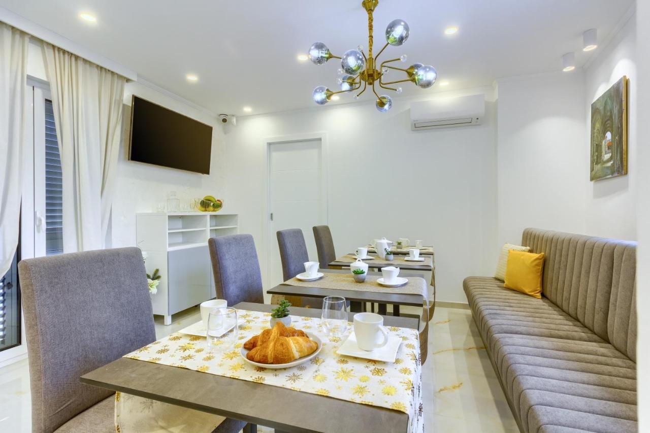 Luxury Bed & Breakfast Irini, In The Heart Of