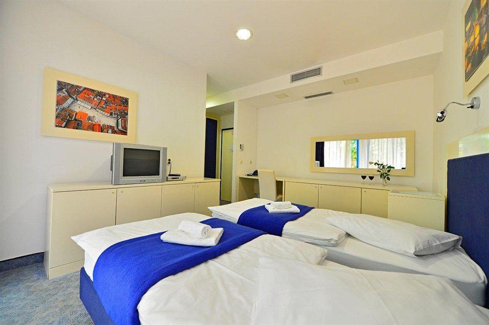 Jadran 3* Split