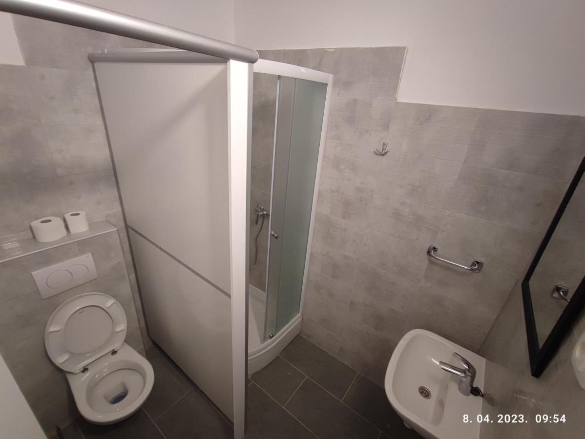 Impact House Hostel *