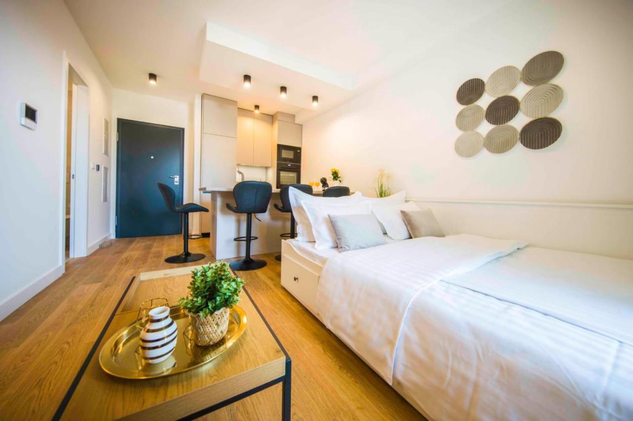 Spu Apartment Split