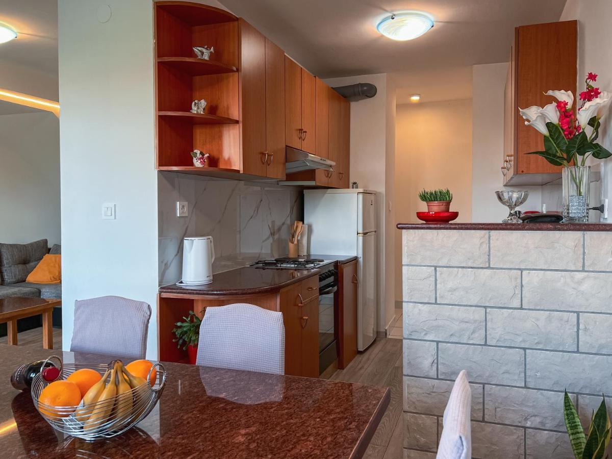 Apartment Large Felicita Near Center *