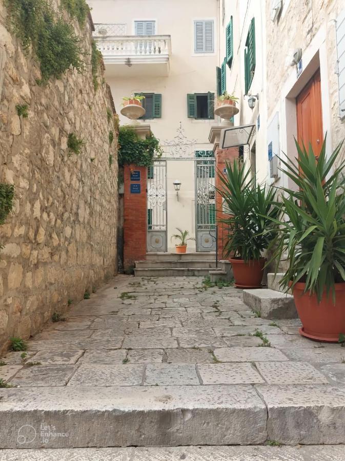 Garden Apartment