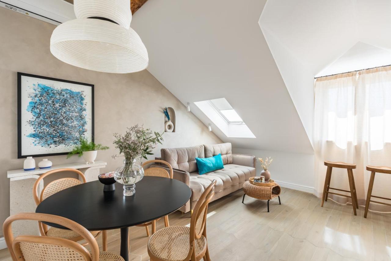 Old Town Experience, Sea View, Center&beach, 2bthr Apartman