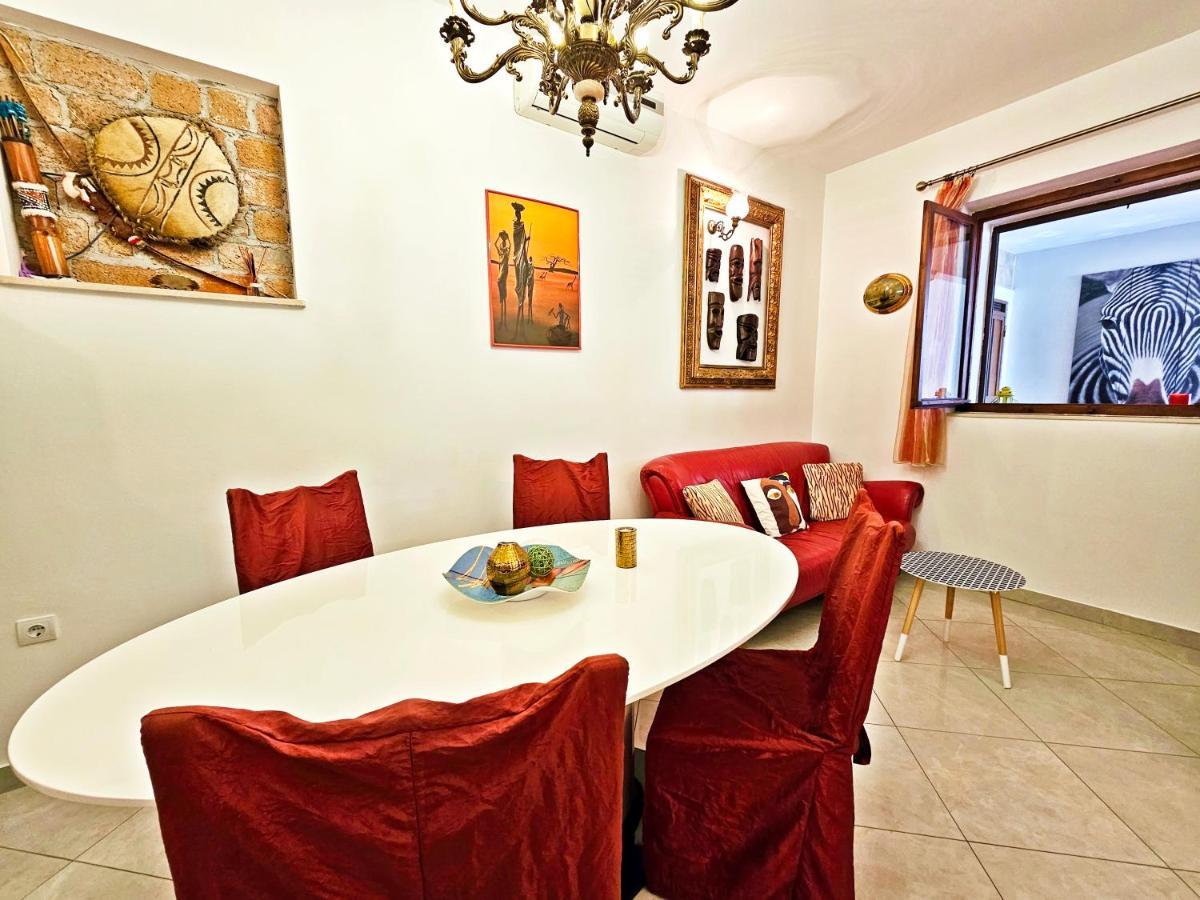 Tempera By The Apartamento