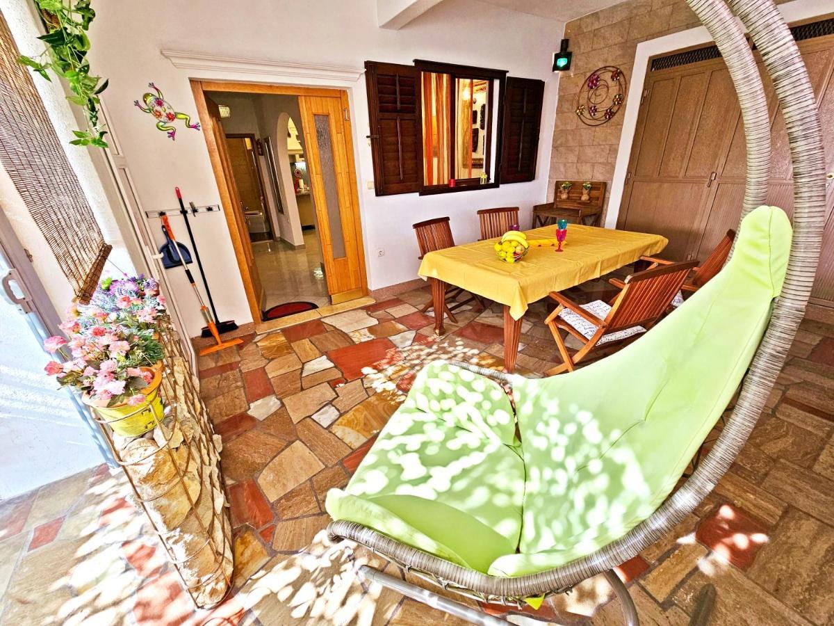 Tempera By The Apartamento *