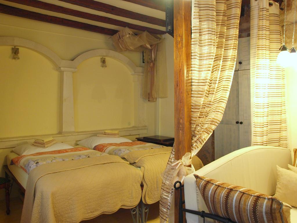 Cecilia Apartment