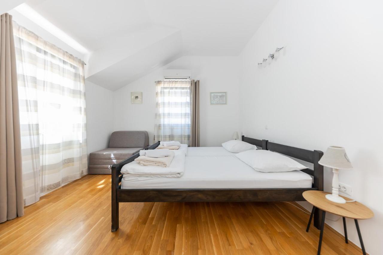 Apartment Sergio 2 *
