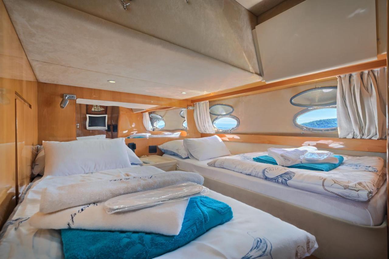 Luxury Yacht - Lex Of The Seas Botel