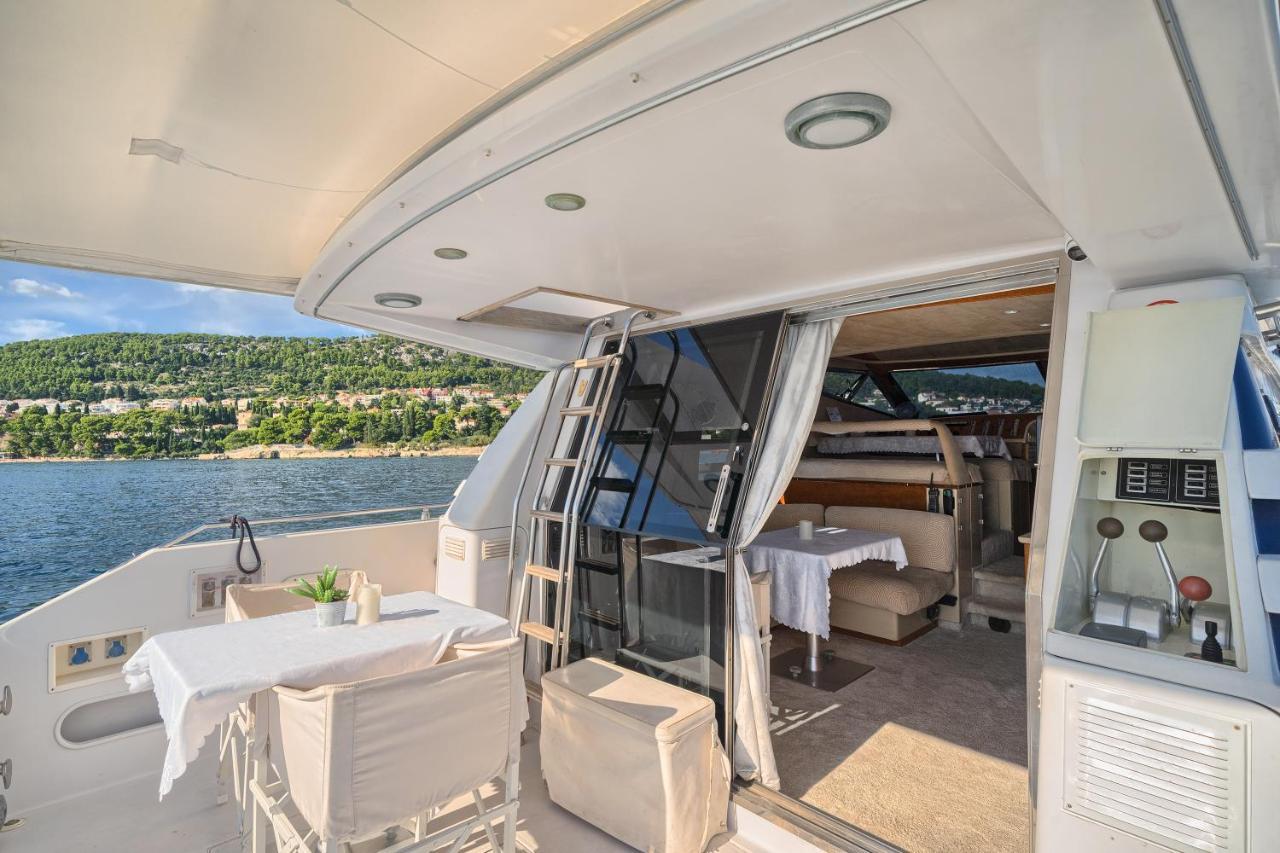 Luxury Yacht - Lex Of The Seas Botel
